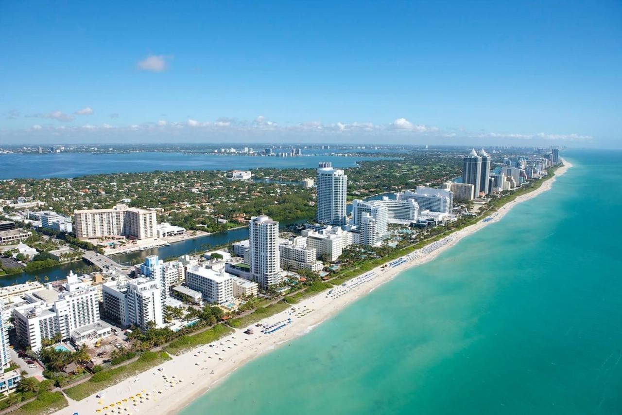 Hallandale Gulfstream Pool Walk To The Beach Apartment ฮาลลันเดลบีช ภายนอก รูปภาพ